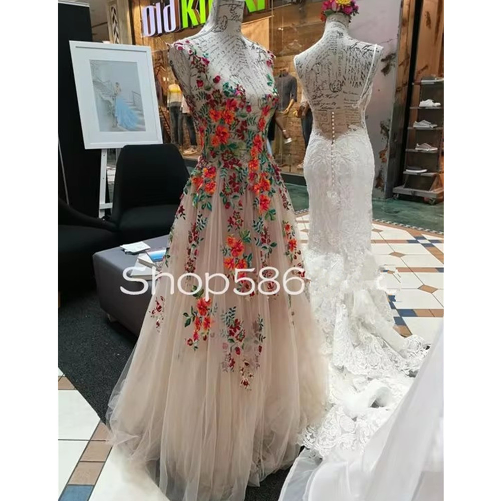Rose Ral Sleeveless Wedding Dress Colorful V Neck Sexy Sheer Western Country Bridal Gowns Vestido De Noiva Custom Made 0218