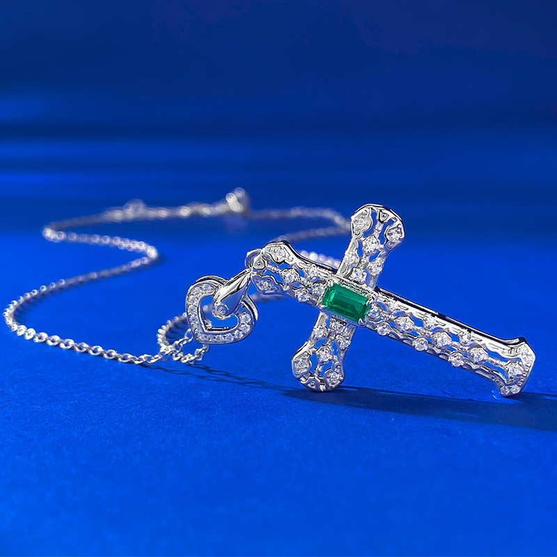 Choucong Cross Pendant French Vintage Jewelry Real 100% Sterling Sier 3MM*5MM Emerald Moissanite Dia Party Women Elegant Clavicle Necklace Gift