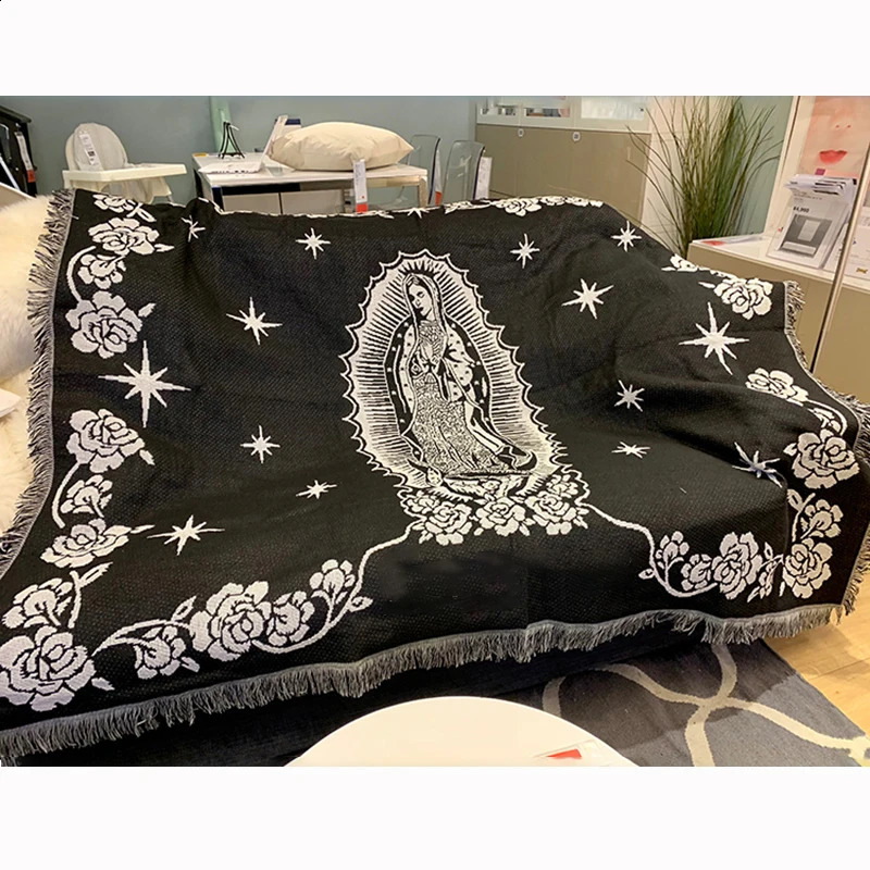 Maria Blanket The Virgin Mary Tapestry Office Air Conditioning Red Black Blankets Nap Blanket Living Room Sofa Ornaments 240819