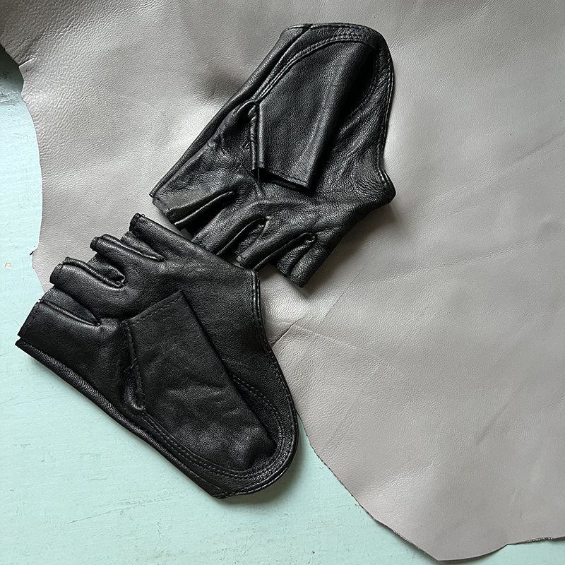 Women's characteristics of black sheepskin half-finger gloves, pure sheepskin material, unlined, ultra-short fingerless motorcycle gloves