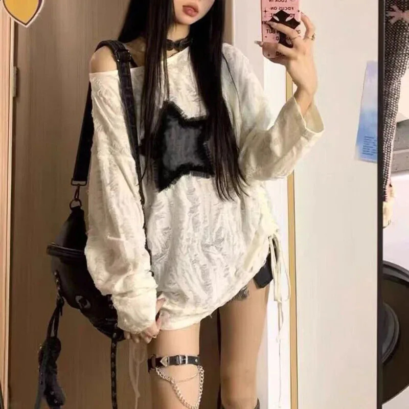 Y2K Hole Star Print T-Shirt Women Fashion Streetwear Off Shoulder Tops Summer Oversized Kpop Long Sleeve Loose Tees Ladies 240812