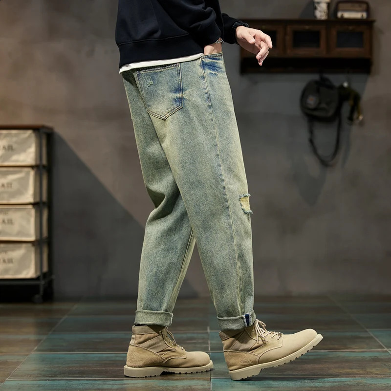 Ripped Jeans Men Loose Fit Retro Blue Baggy Jeans Distressed Hip Hop Denim Pants Streetwear Biker Moto Patchwork Frayed Jeans 240816