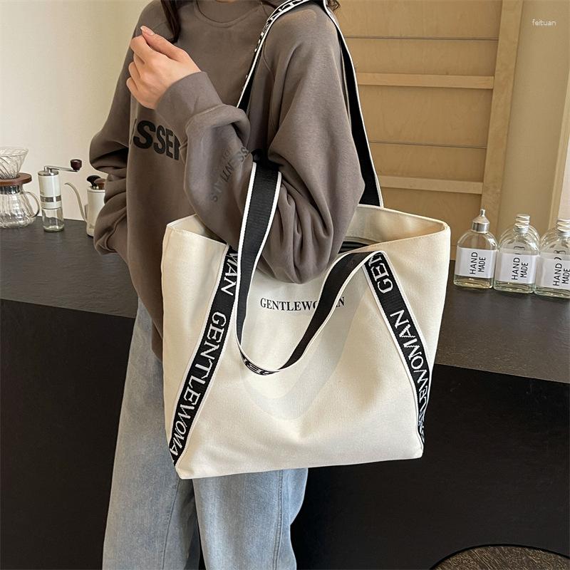 Shoulder Bags Fashion Gentle Woman Strap Letter Printed Canvas Bag 2024 Simple Casual