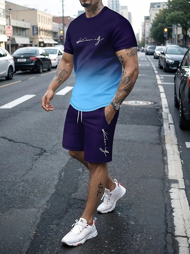 2024 Summer Mens Casual Suit Street Fashion Loose and Comfortable T-Shirt Outdoor Sports Running Shorts Novel Text Printing 240816
