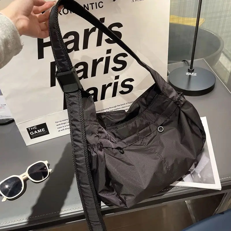 Waterproof Nylon Large Capacity Crossbody Women Versatile Casual Shoulder Simple Girls Bag 240819 4