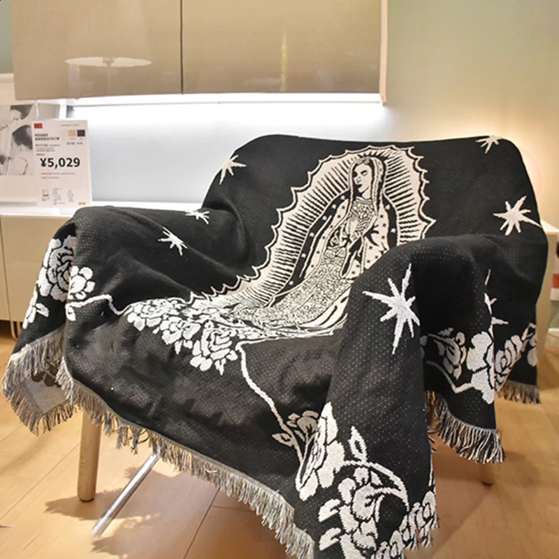 Maria Blanket The Virgin Mary Tapestry Office Air Conditioning Red Black Blankets Nap Blanket Living Room Sofa Ornaments 240819