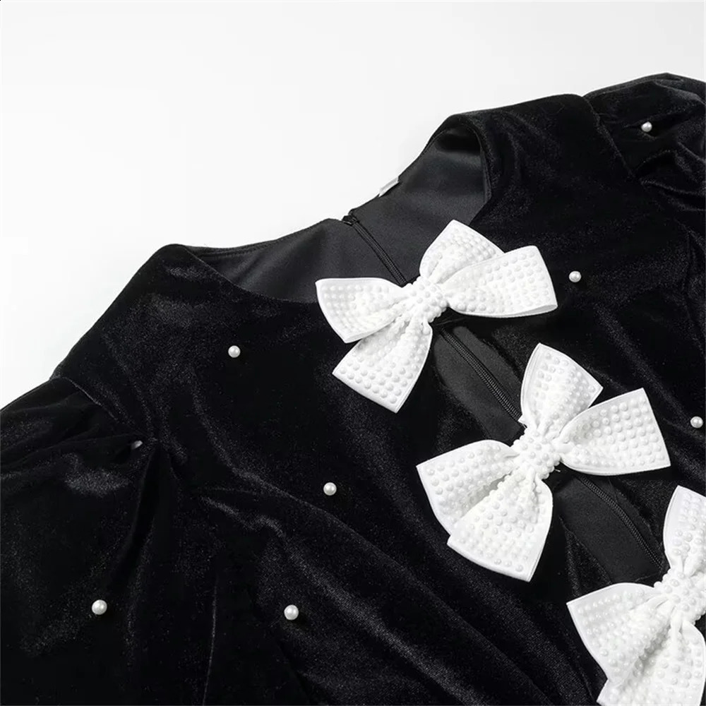 UNIZER Spring Product Womens Fashion and Elegance Slim Fit Velvet with Diamond Bow and Bubble Sleeve Dress 240819