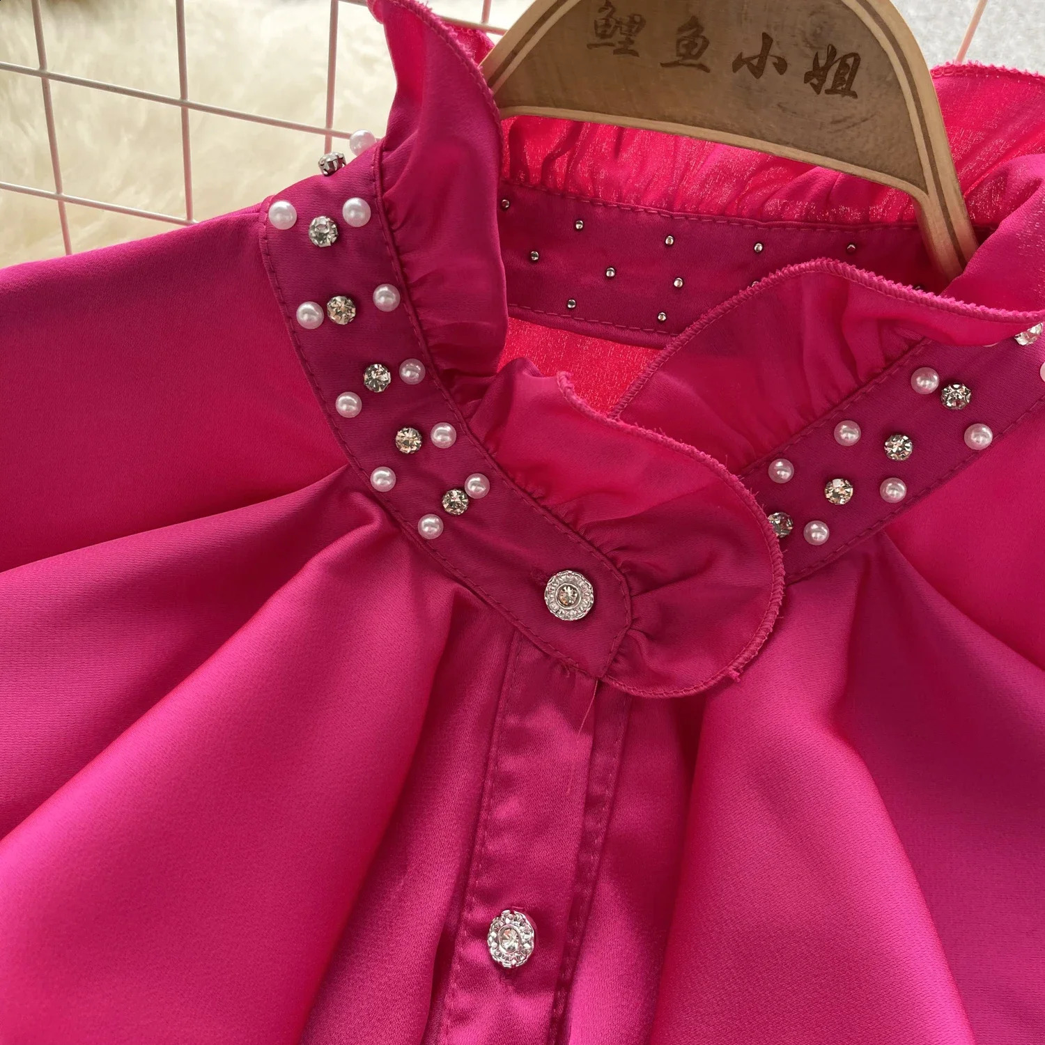 Vintage Rhinestone long sleeved shirt ultrathin elegant fashion crop top sexy spring and autumn womens 240819