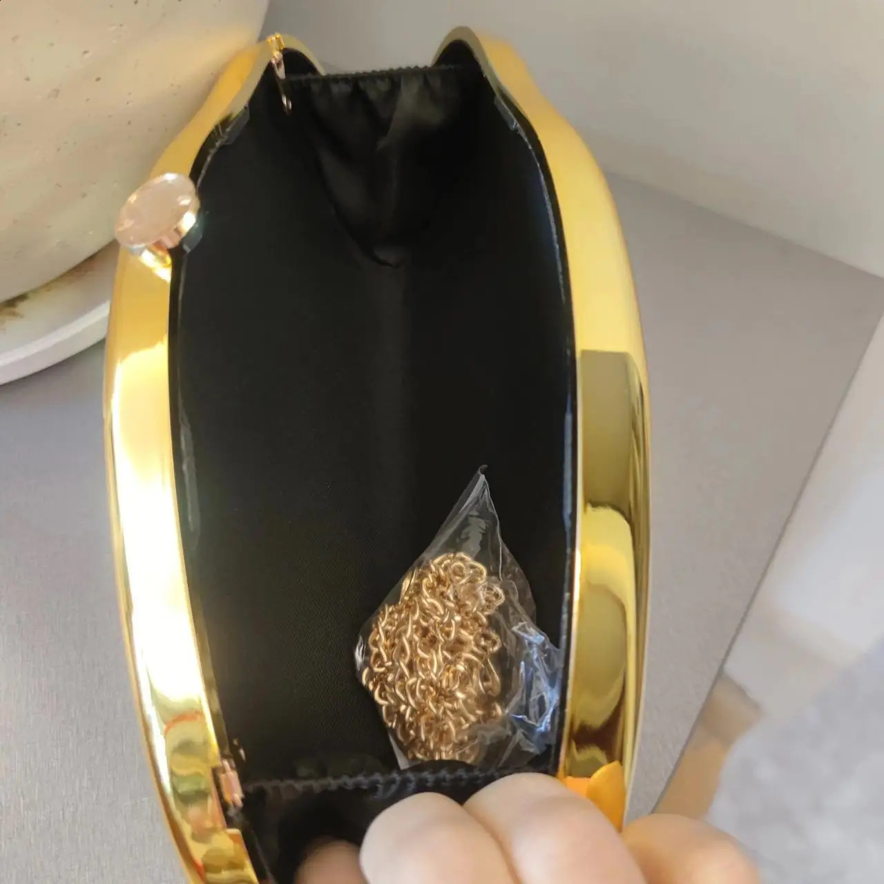 Acrylic Shell shaped Clutch Bag for Womens Night Party Cute Metal Shining Gold Rush Sier Blue Egg Handbag Quality 2024 240819 c7f1