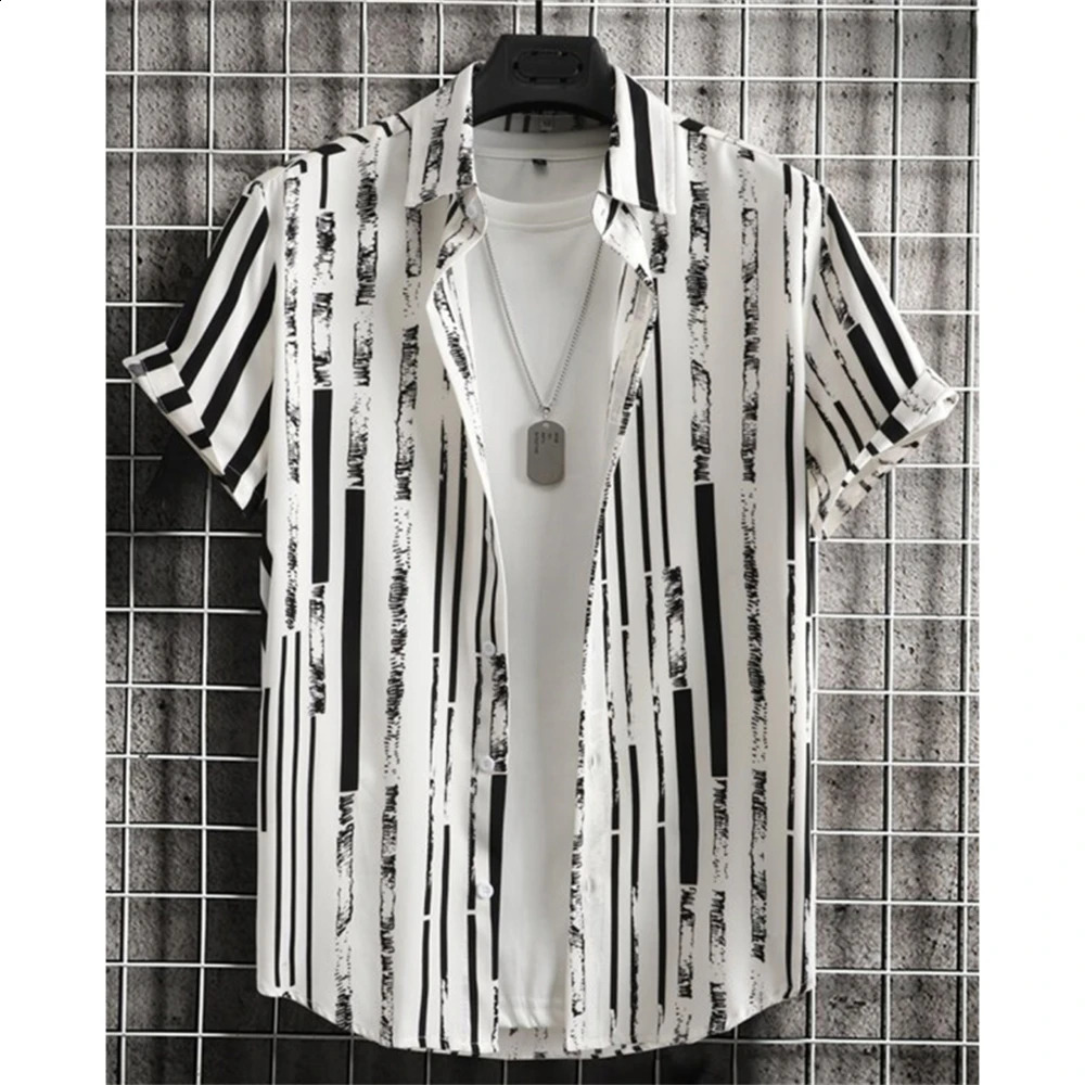 Striped Print MenS Shirt Summer Loose Casual Short Sleeve Shirts Simple Fashion High Quality Men Clothing Tops Hawaiian Shirts 240816