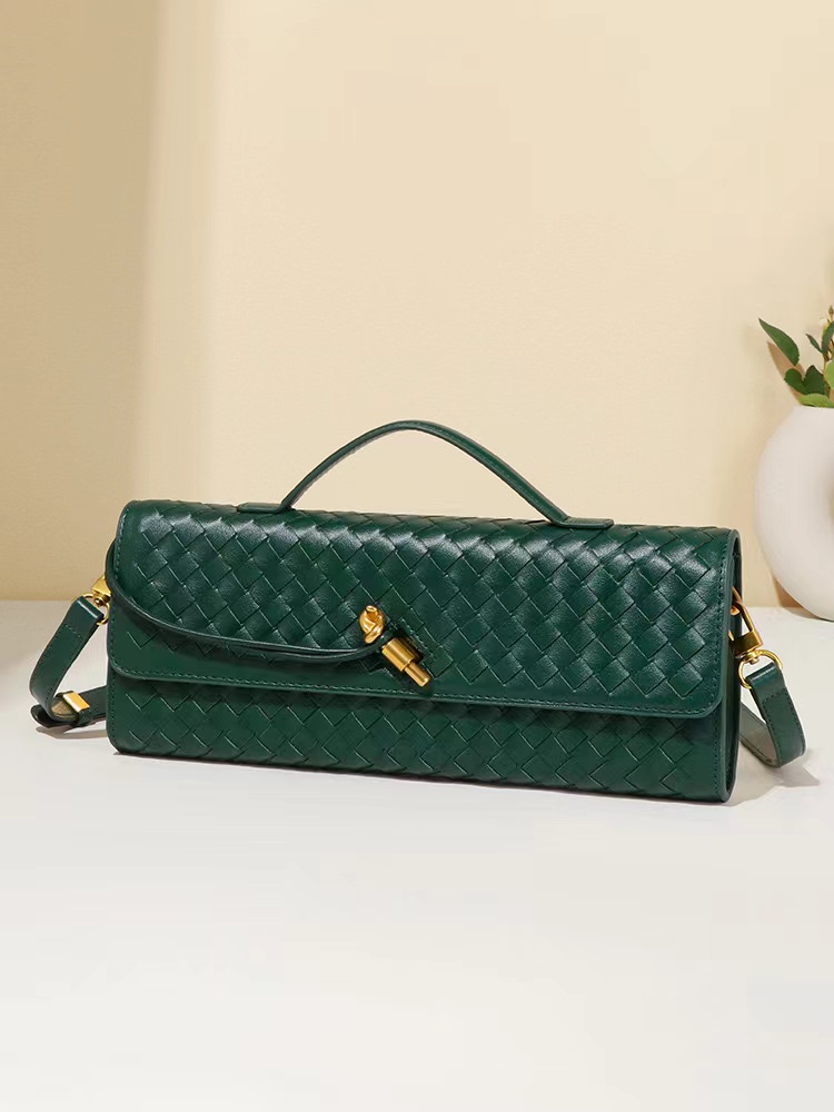 B's new French baguette ribbed woven bag ins Joker Crossbody bag French fashion one-shoulder underarm handbag