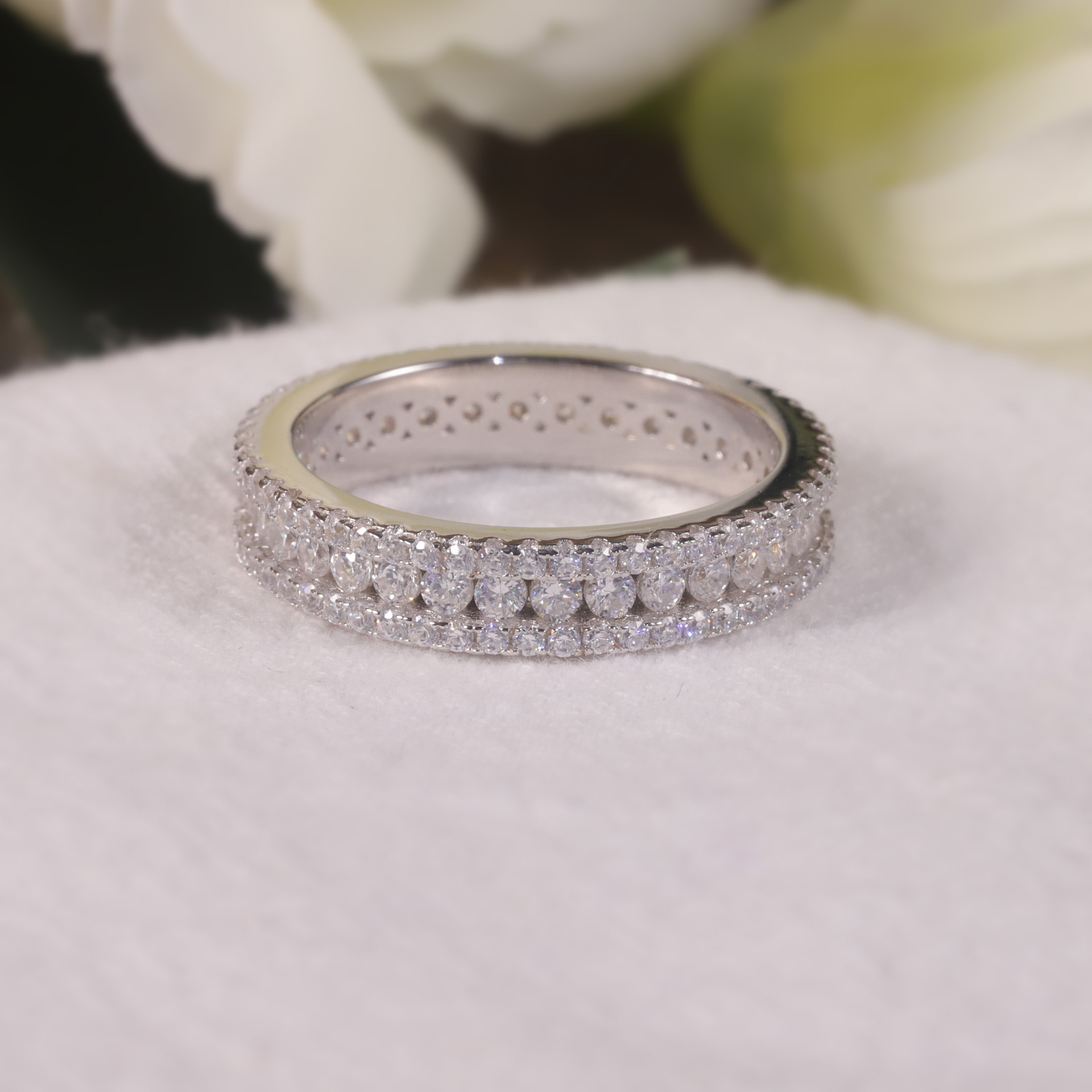 Designer Sparkling Luxury Ladies Jewelry 925 Sterling Silver Full Round Cut White Topaz CZ Diamond Gemstones Party Eternity Women Bride Wedding Ring G