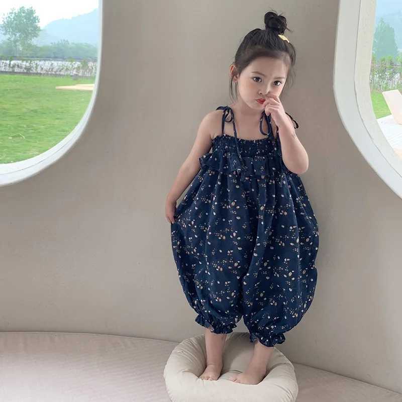 Summer girls floral lace jumpsuit girls sweet pine bud cross pants childrens top with shoulder straps W240806