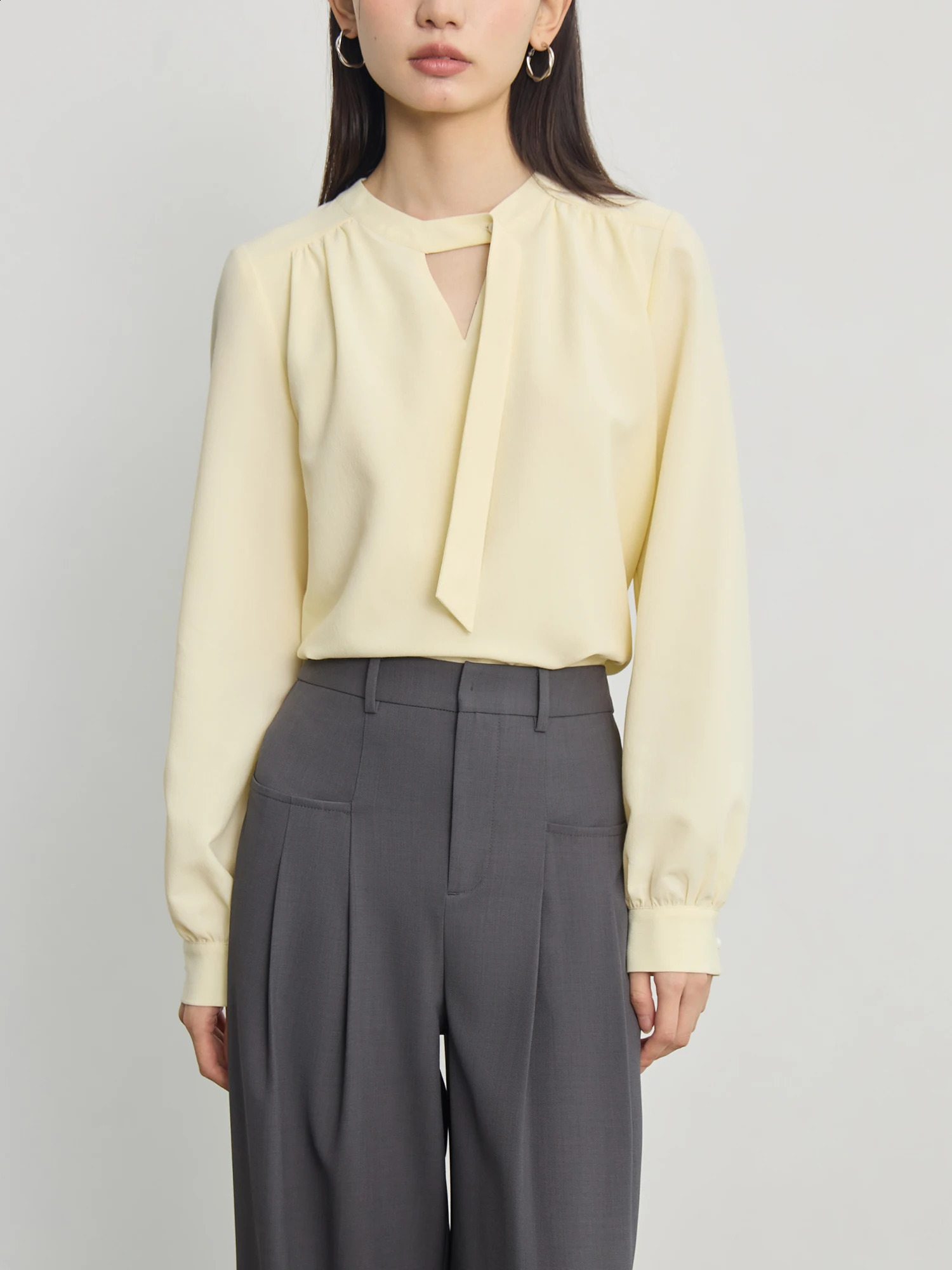 ZIQIAO Petite Fiber Vneck long sleeved womens autumn collection highend niche top 24ZQ93066 240814