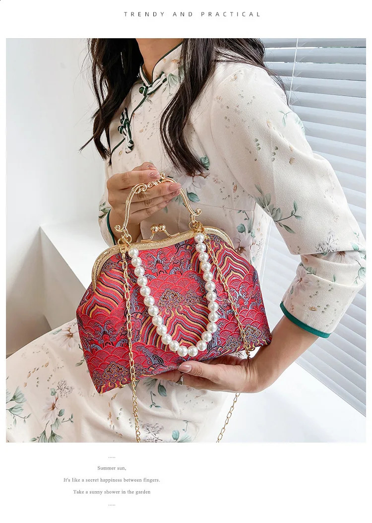 Lace womens handbag chain shoulder retro Chinese wedding party shell cross body elegant high-end messenger bag 240819 8cb7 4