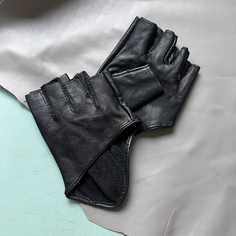 Women's characteristics of black sheepskin half-finger gloves, pure sheepskin material, unlined, ultra-short fingerless motorcycle gloves