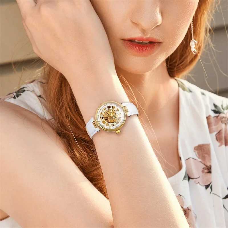 FORSING Women White Golden Skeleton Automatic Mechanical Ladies Fashion Busin Luminous Wrist Relogio Homme Saati W250104