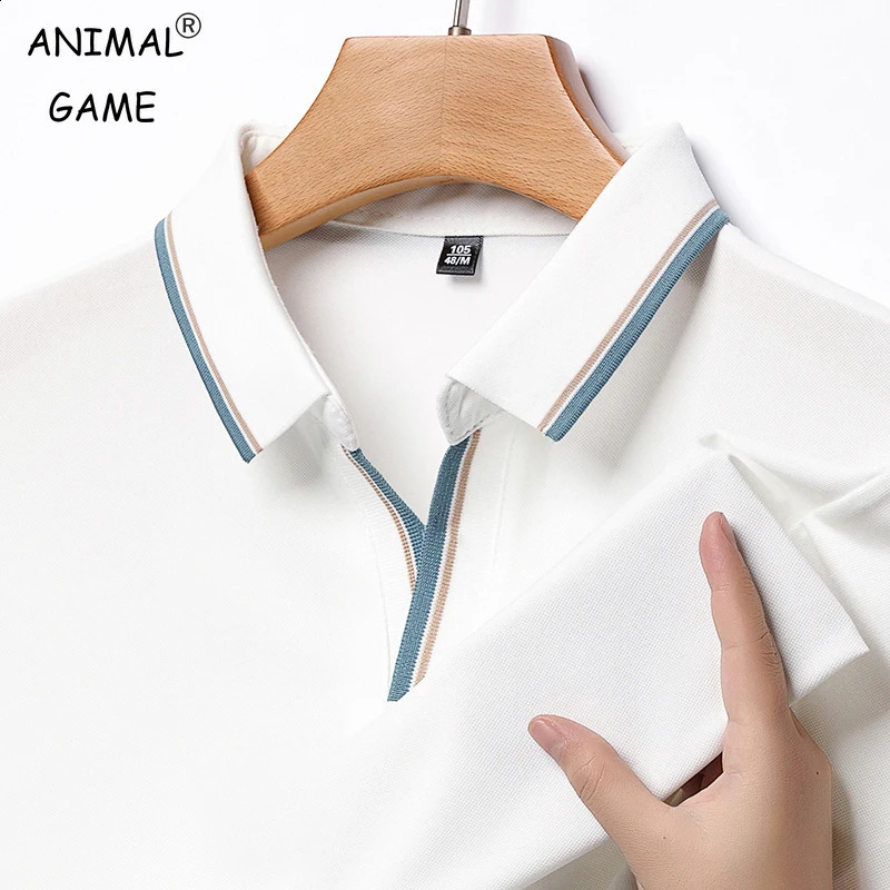 Summer Mens Solid Short Sleeved Striped Lapel Polo Shirt Breathable Comfortable Top V-neck Lightweight Tshirts for Men 240816