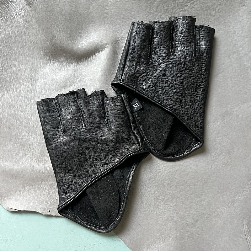 Women's characteristics of black sheepskin half-finger gloves, pure sheepskin material, unlined, ultra-short fingerless motorcycle gloves