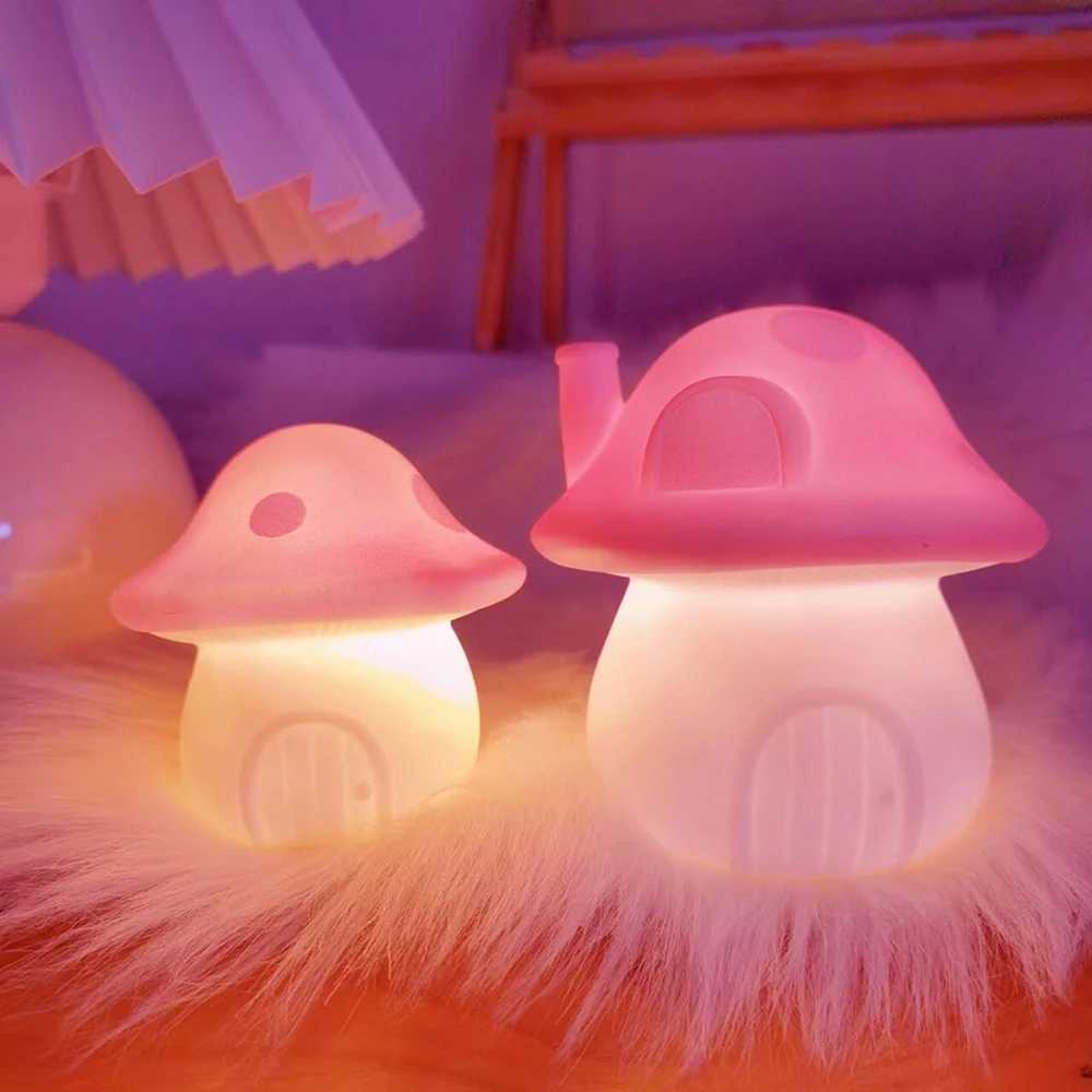 Young girl heart-shaped fashionable cute cartoon musk night understanding soft sleep light bedroom desktop decoration W240816