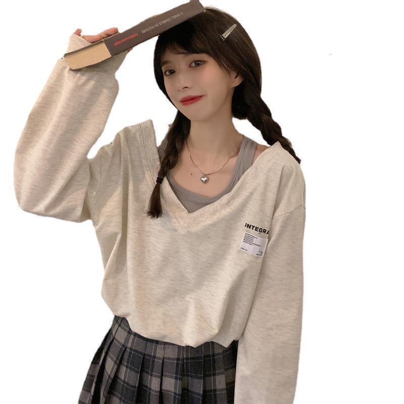 2024 autumn winter design sense, Western style, loose and slimming, fake two-piece hanging neck V-neck long sleeved sweatshirt, women's short top