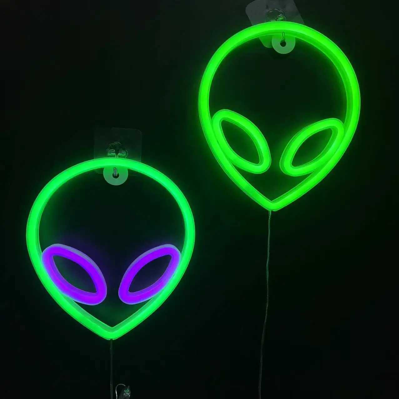 Neon Sign Alien Face Shaped Wall Mounted Light for Home Gaming Room Saucerman Factory LED Night Light Christmas Party Holiday Art Decoration W240816