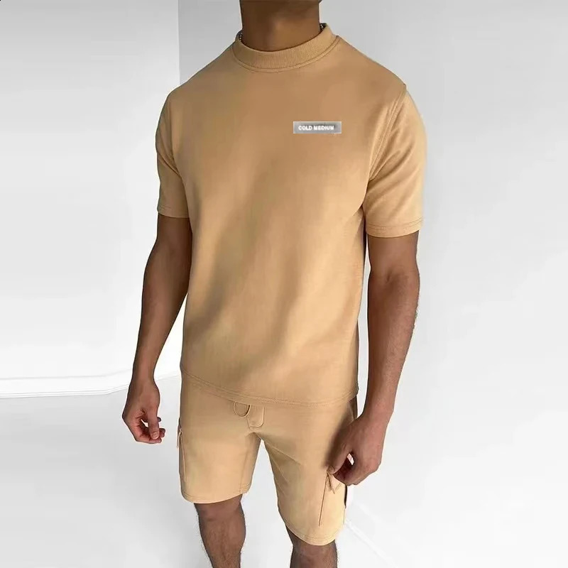 Men Suits Casual Sports Short-sleeve T-shirts Pocket Shorts Two Piece For Male Tracksuit Fashion Streetwear Solid Color Outfit 240816
