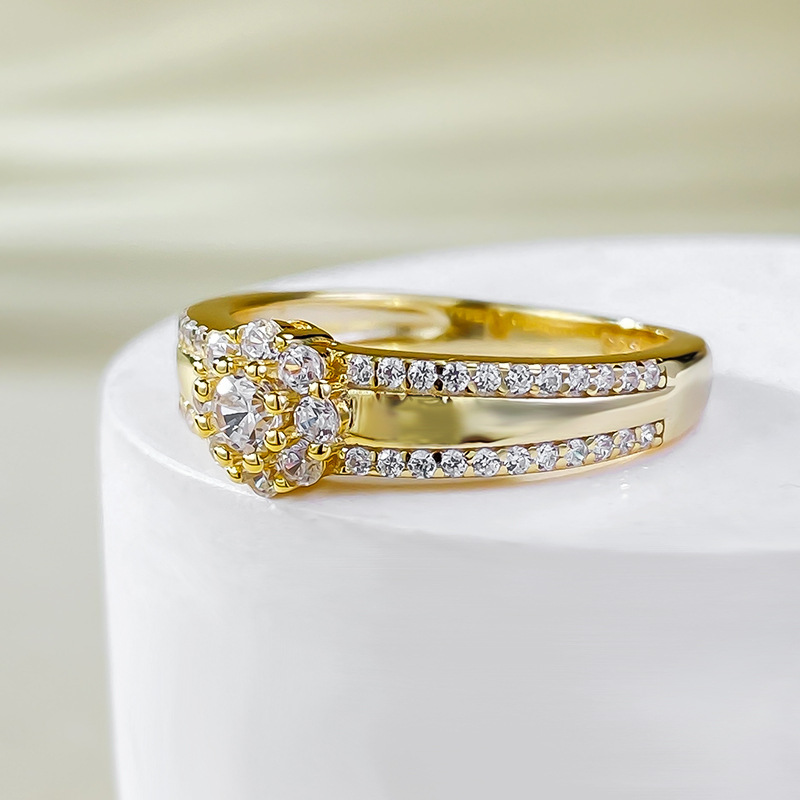 Ins Top Sell Wedding Designer Rings Handmade Vintage Jewelry Real 100% 925 Sterling Silver Gold Fill Round Cut White Moissanite Diamond Party Women Fl