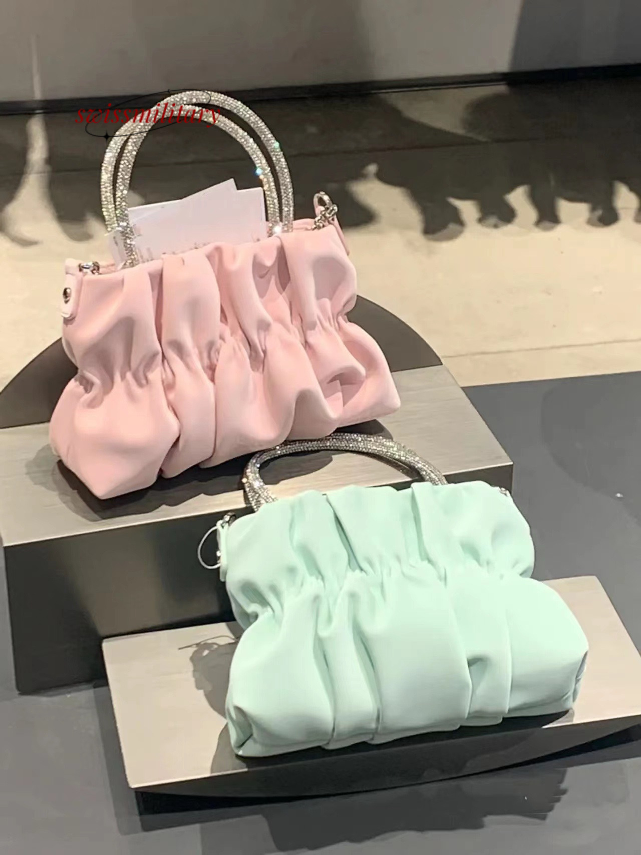 Swissmilitary Handheld Crossbody for Women's 2024 Summer New Fashion Versatile Folded Cloud Chain Bag #25
