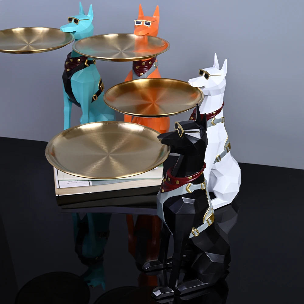 Resin Art Dog Statue Butler with Tray for Keys Jewelry Holder Doberman Pinscher Sculptures Living Room Decoration Table Ornament 241105