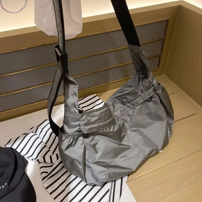 Waterproof Nylon Large Capacity Crossbody Women Versatile Casual Shoulder Simple Girls Bag 240819 4