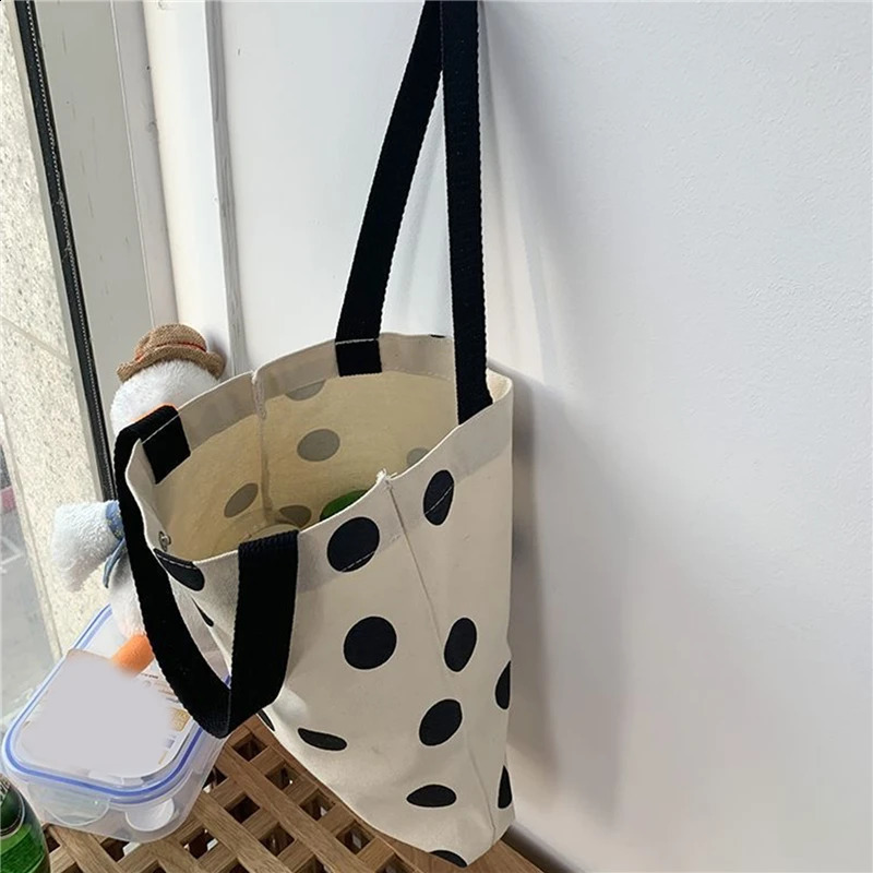 Women Dot Printed Shoulder bag Korean Style Students School Large Capacity Canvas Bag Cute Shopping Bags Underarm 240816