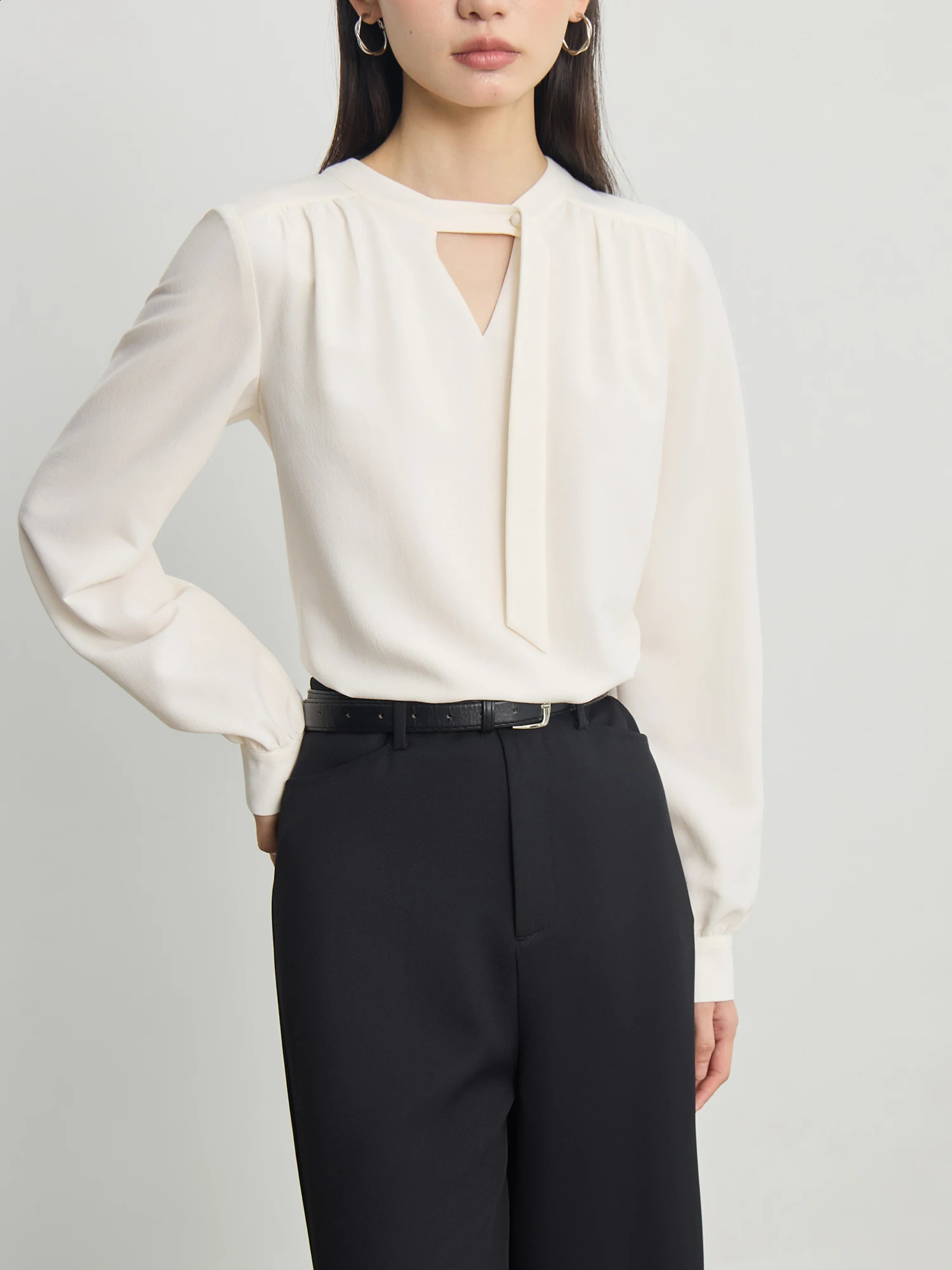 ZIQIAO Petite Fiber Vneck long sleeved womens autumn collection highend niche top 24ZQ93066 240814