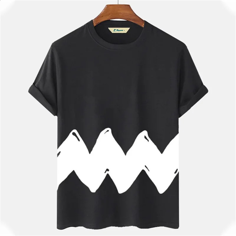 Mens T-shirt Simple Short Sleeve Tops Fashion Harajuku Vintage T-shirt For Men Loose Oversized Male Clothing Tee Pullover 240816