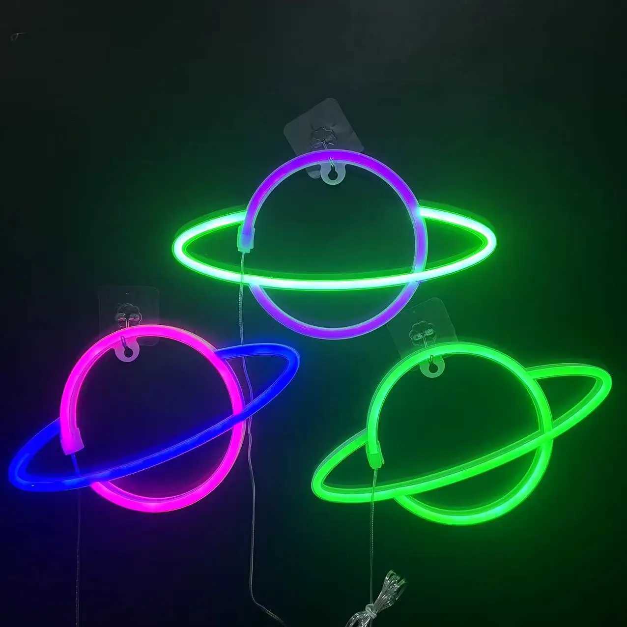 Neon Sign Alien Face Shaped Wall Mounted Light for Home Gaming Room Saucerman Factory LED Night Light Christmas Party Holiday Art Decoration W240816
