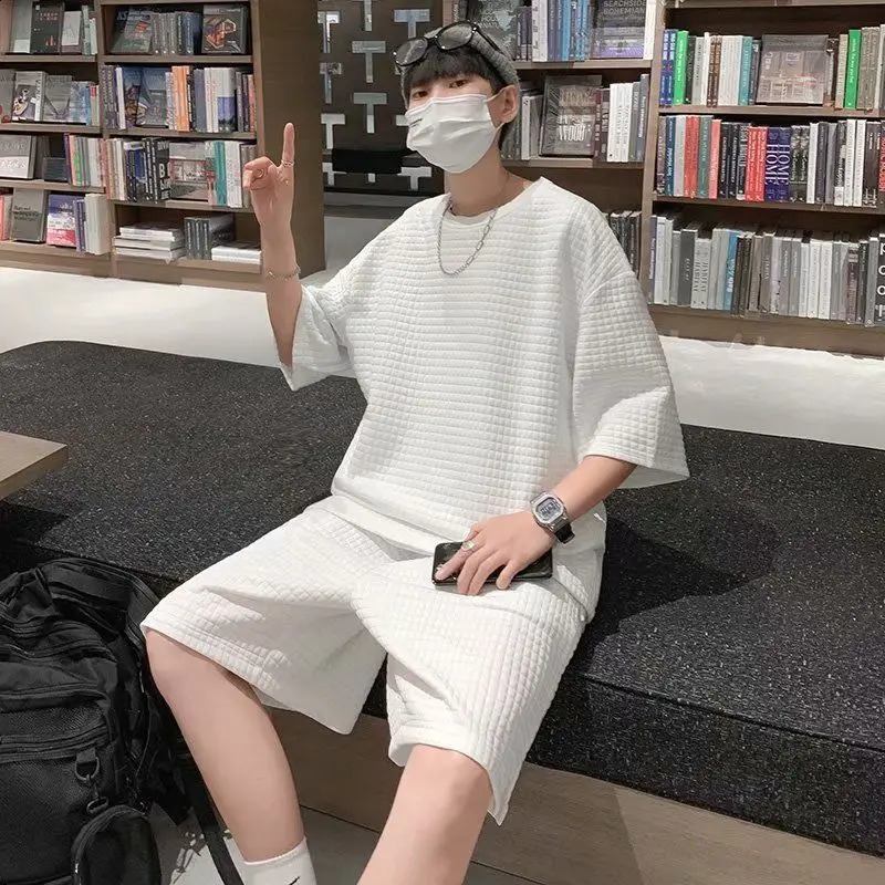 Mens Summer Waffle Two Piece Set Half Sleeve T-shirt Shorts Casual O-neck Hong Kong Style Loose Sports Fashion Suit 3 Colors 240816