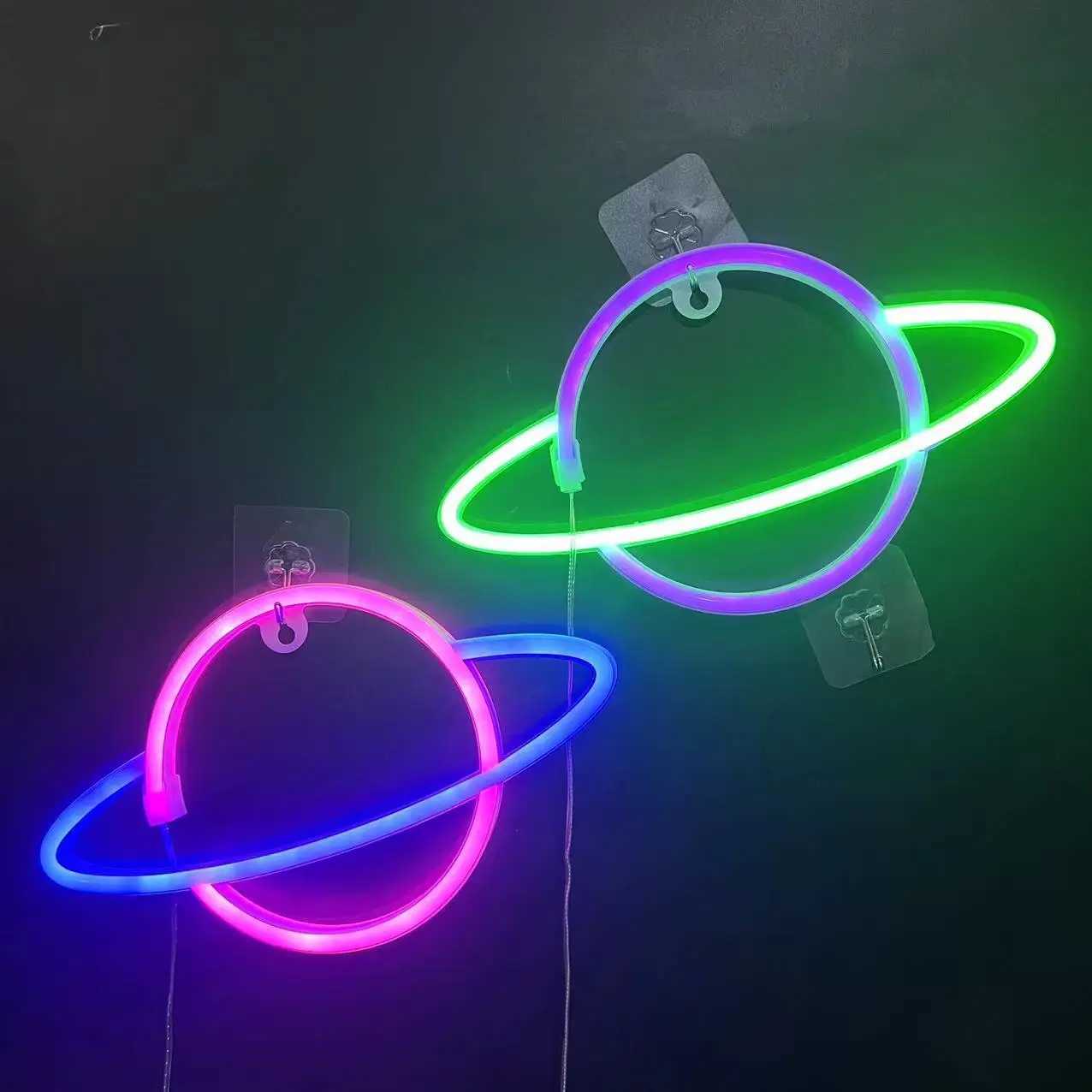 Neon Sign Alien Face Shaped Wall Mounted Light for Home Gaming Room Saucerman Factory LED Night Light Christmas Party Holiday Art Decoration W240816