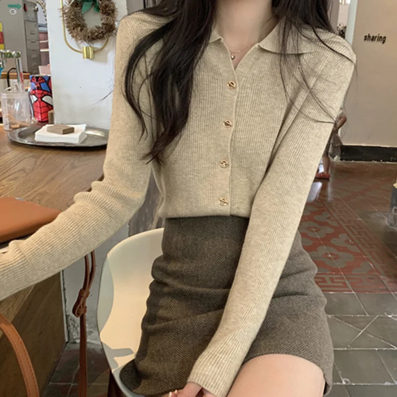 Autumn Womens Sportswear Solid Color Polo Neck Knitted Top Cardigan Wool Sweater Korean Version Long Sleeved Jacket