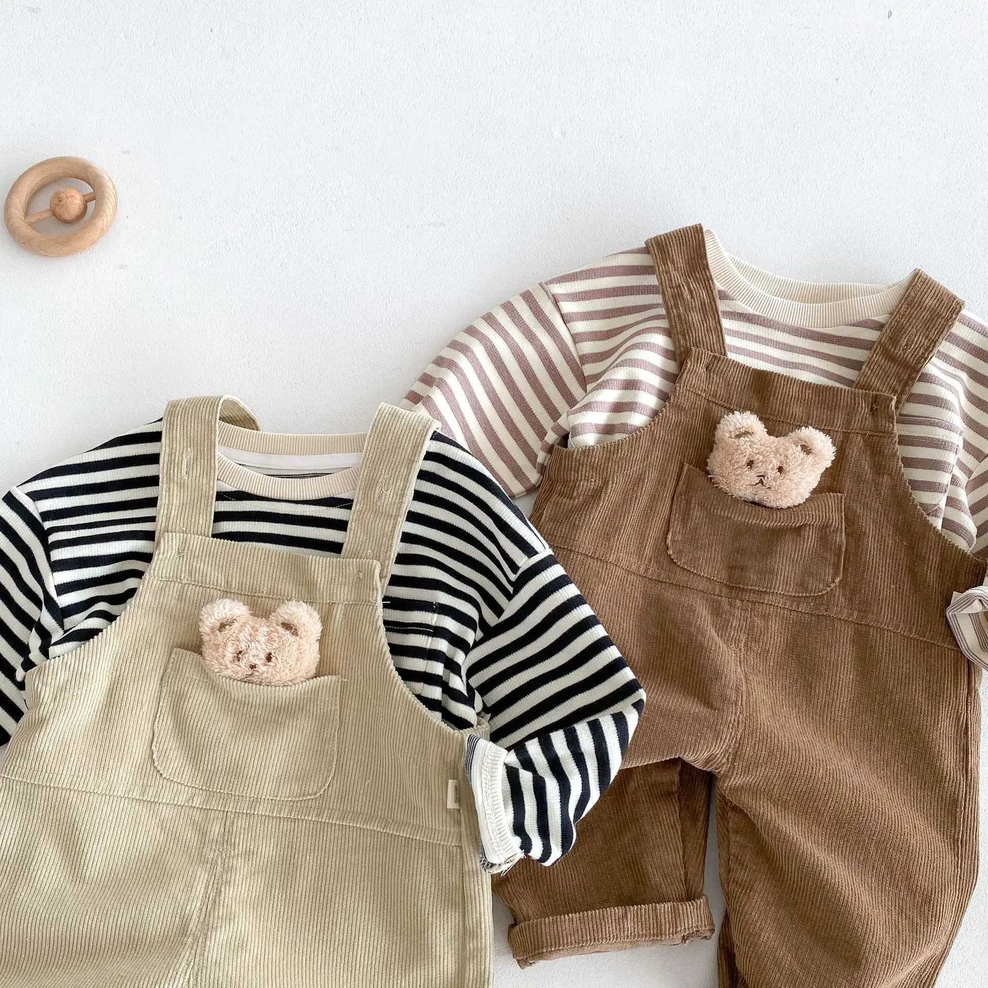 Baby girl boy jumpsuit toddler pocket suspension baby cartoon pants covering spring and autumn childrens clothing Korean style W240806