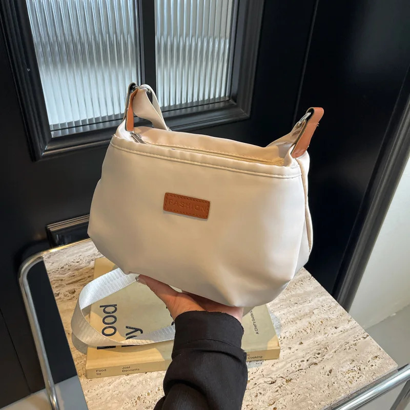 Pretty Japan Style Shoulder Bag Women Seasonal Attractive Crossbody Bag Casual Large Capacity Nylon Bag 240816 - view 3