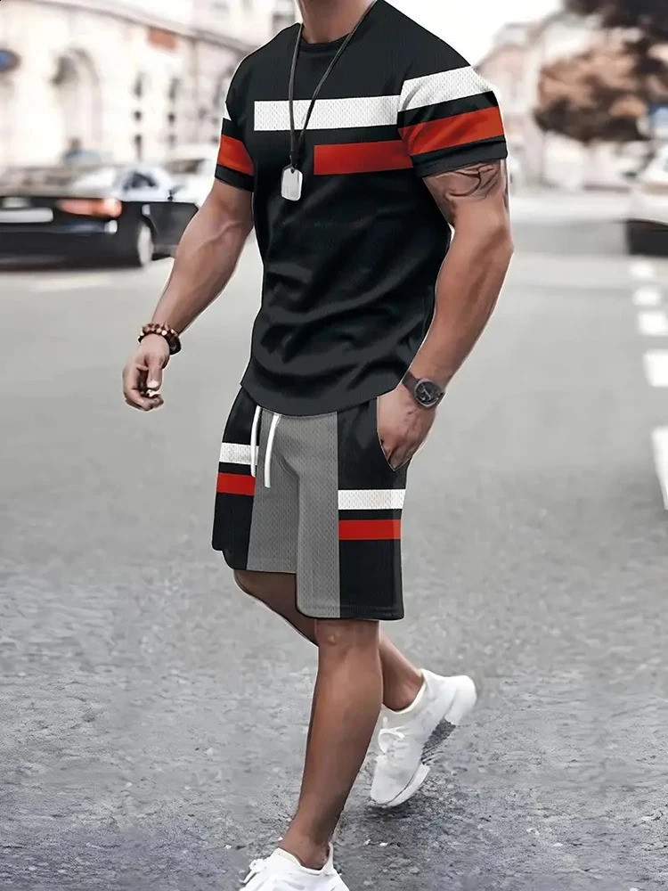 Summer Street Mens Suit Daily Casual Fashion Loose Comfortable Short Sleeves Outdoor Trend Sports Shorts Novelty Striped Print 240816