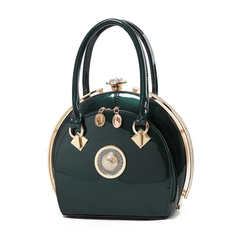 Diamond Wedding Bag Handbags Women Bags er Ladies Princess Classic Shell Clutch Party Purse Patent Pu Leather 240816
