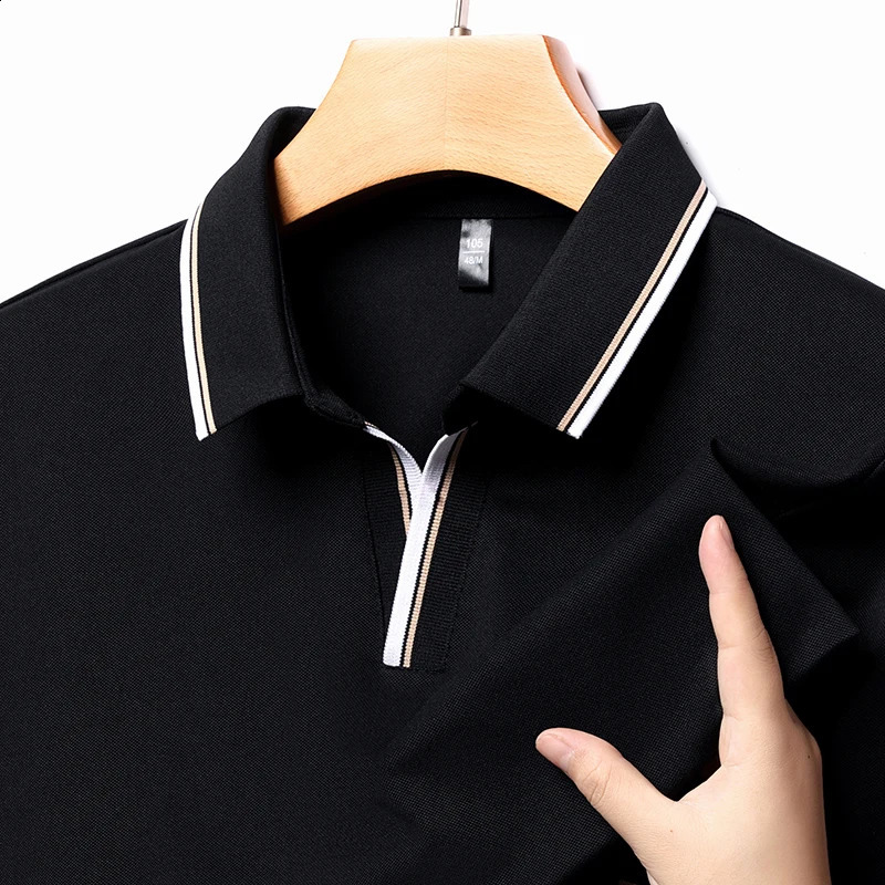 Summer Mens Solid Short Sleeved Striped Lapel Polo Shirt Breathable Comfortable Top V-neck Lightweight Tshirts for Men 240816