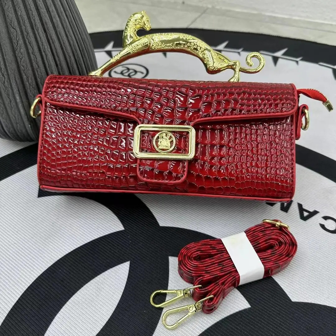 er Leather Pattern Fashion Handbag Leopard Shape Metal Handle High Quality Crossbody Womens Bag 240816 acae