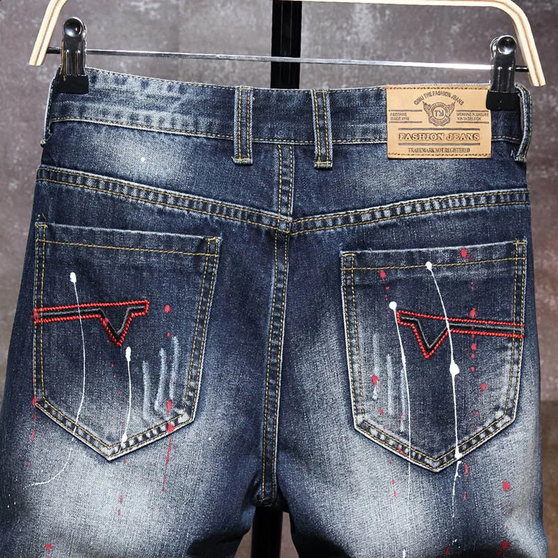 Summer Cotton Shorts Plus Size 28-40 Patchwork Denim Pants Streetwear Stacked Mens Ripped Short Graffiti Painted Jeans 240819