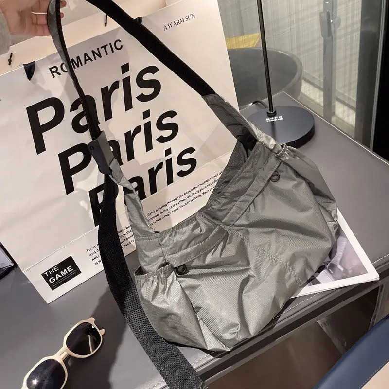 Waterproof Nylon Large Capacity Crossbody Women Versatile Casual Shoulder Simple Girls Bag 240819 4