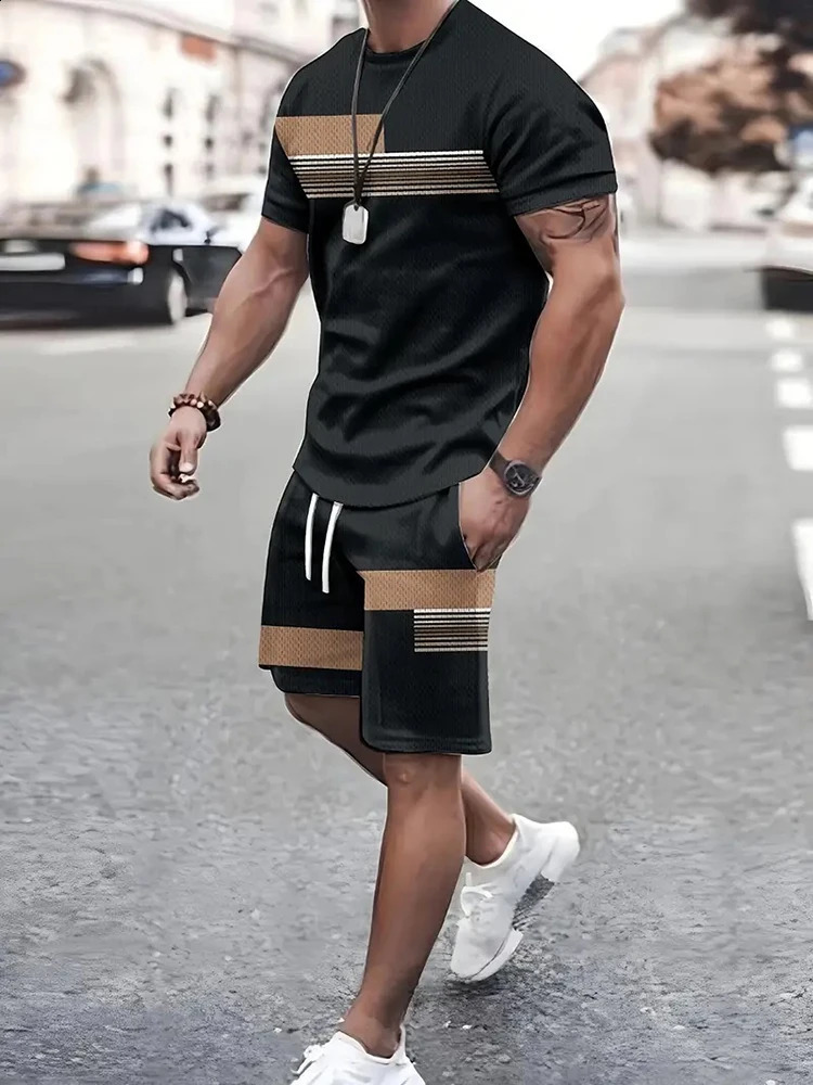 Summer Street Mens Suit Daily Casual Fashion Loose Comfortable Short Sleeves Outdoor Trend Sports Shorts Novelty Striped Print 240816