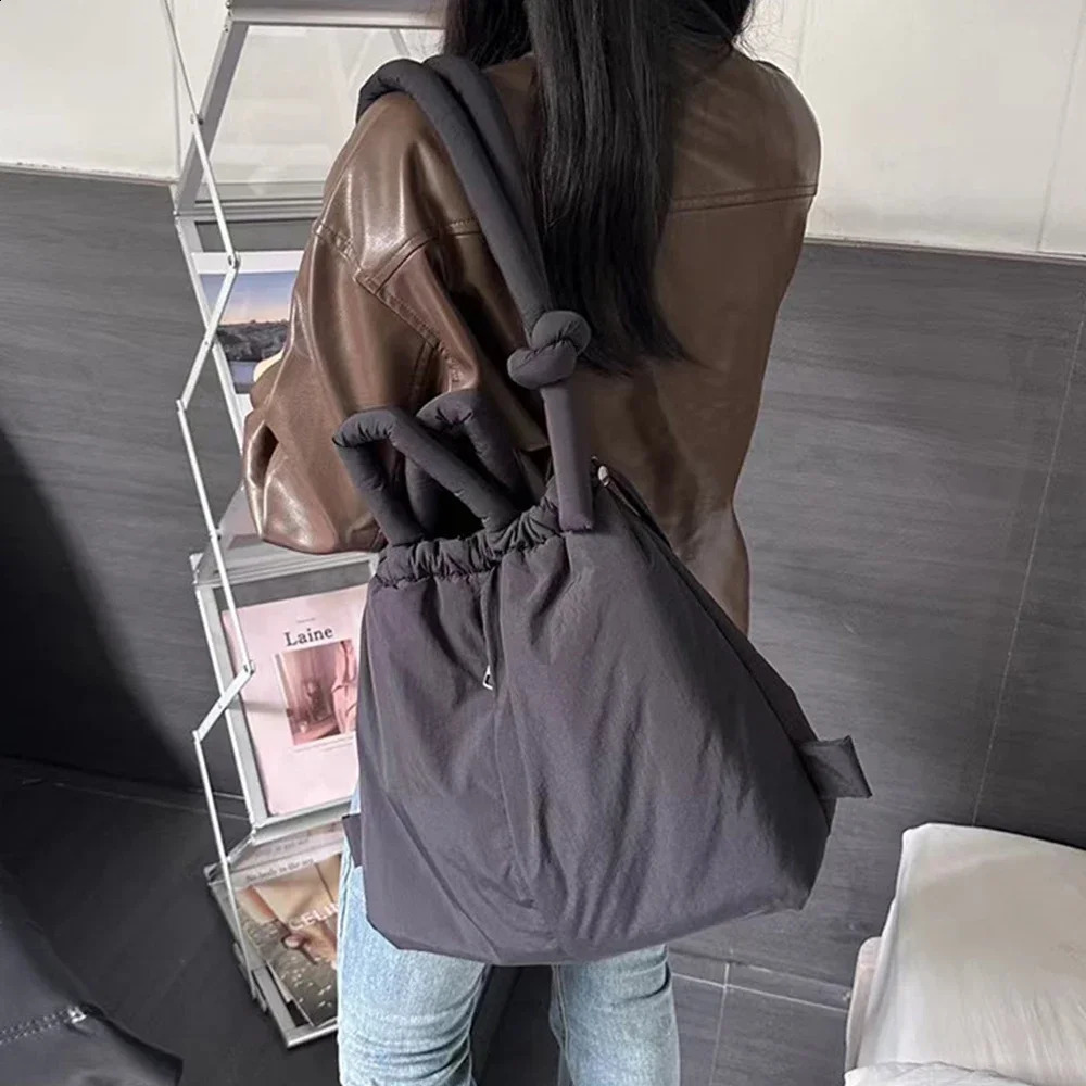 Fashion Padded Shoulder Cotton Quilted Backpack Down Space er Bags for Women Casual Drawstring Bag Shopper Purse 240819 14ea 4