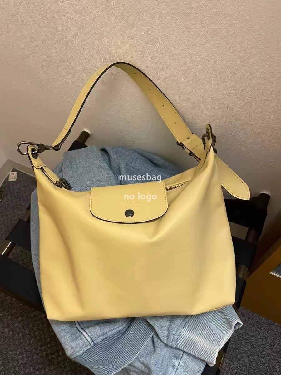 New high quality large capacity Armpit Tote Commuter crossbody Handbag Stylish single shoulder handbag for women
