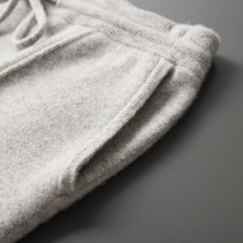 100% Merino wool mens wool pants for autumn and winter thick knitted pants slim fit solid color flat angle pants 240828